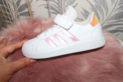 Adidas кросівки 19.5 см устілка