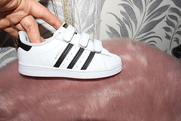 Adidas кросівки 17.4 см устілка