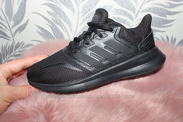 Adidas кросівки 22 см устілка