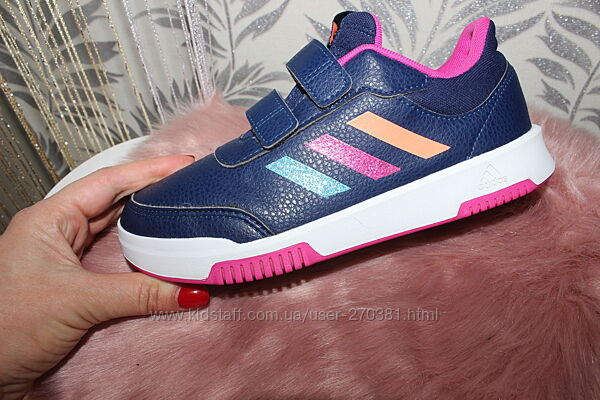 Adidas кросівки 22.5 см устілка