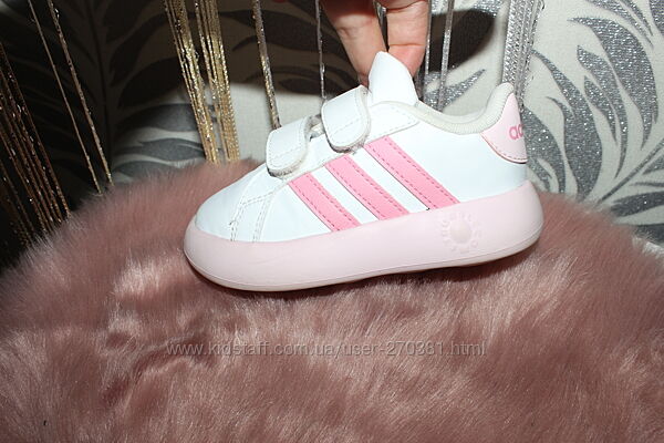 adidas кросівки 20.5 см устілка